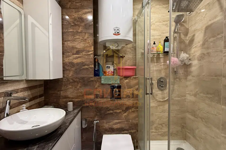 Продаётся 3-комнатная квартира, 62.5 м²