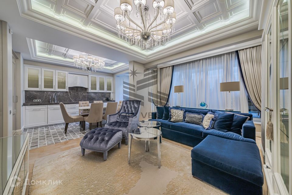 Сдаётся 4-комнатная квартира, 160 м²