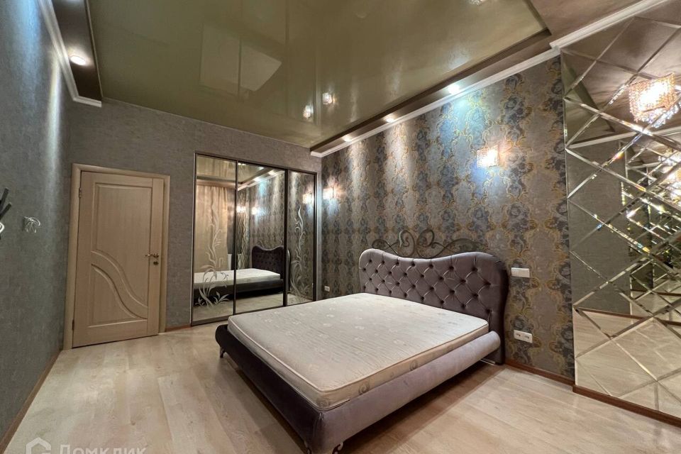 Сдаётся 2-комнатная квартира, 72 м²
