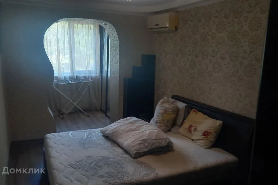 Продаётся 3-комнатная квартира, 63.5 м²