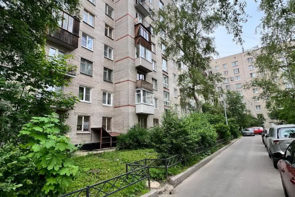 Продаётся 2-комнатная квартира, 57.7 м²