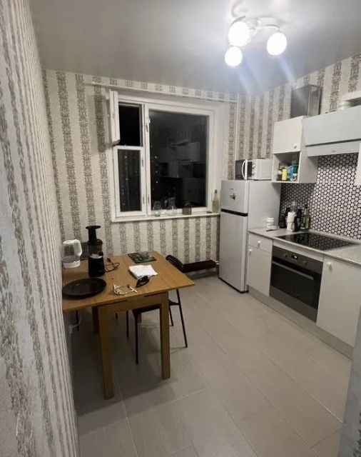 Сдаётся 2-комнатная квартира, 52 м²