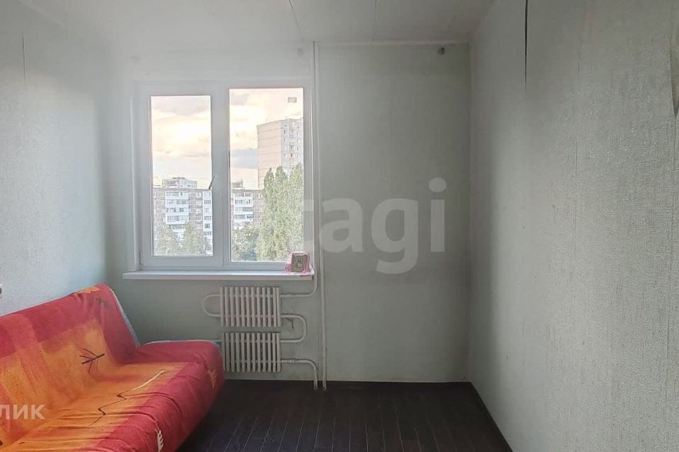 Продаётся 4-комнатная квартира, 70.6 м²