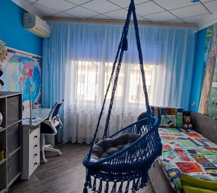 Продаётся 3-комнатная квартира, 52 м²