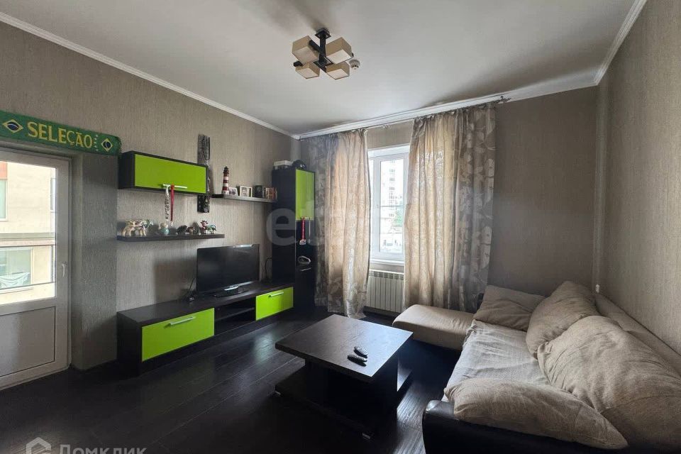 Продаётся 1-комнатная квартира, 43 м²