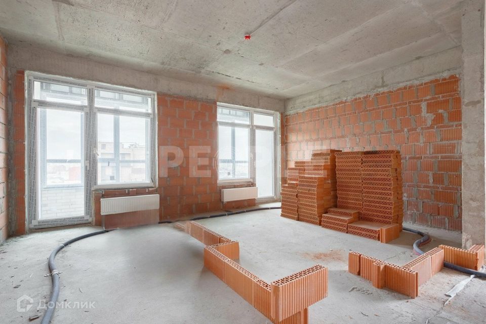 Продаётся 5-комнатная квартира, 150 м²