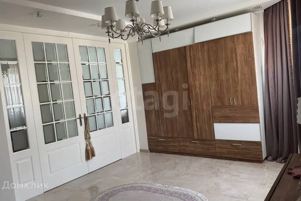 Продаётся 2-комнатная квартира, 76 м²