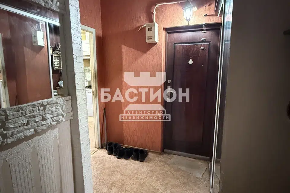 Продаётся 4-комнатная квартира, 90 м²