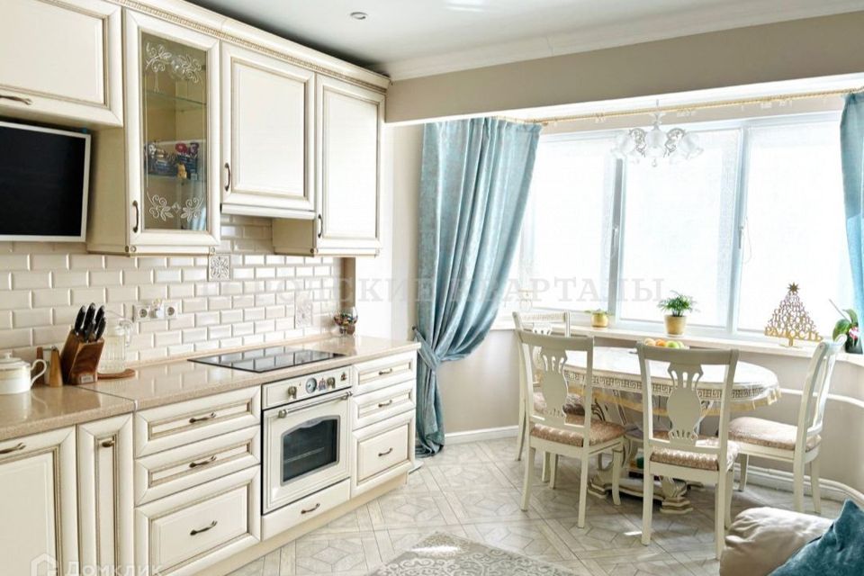 Продаётся 2-комнатная квартира, 59.6 м²