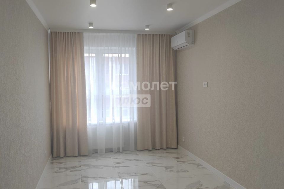 Продаётся 1-комнатная квартира, 38 м²