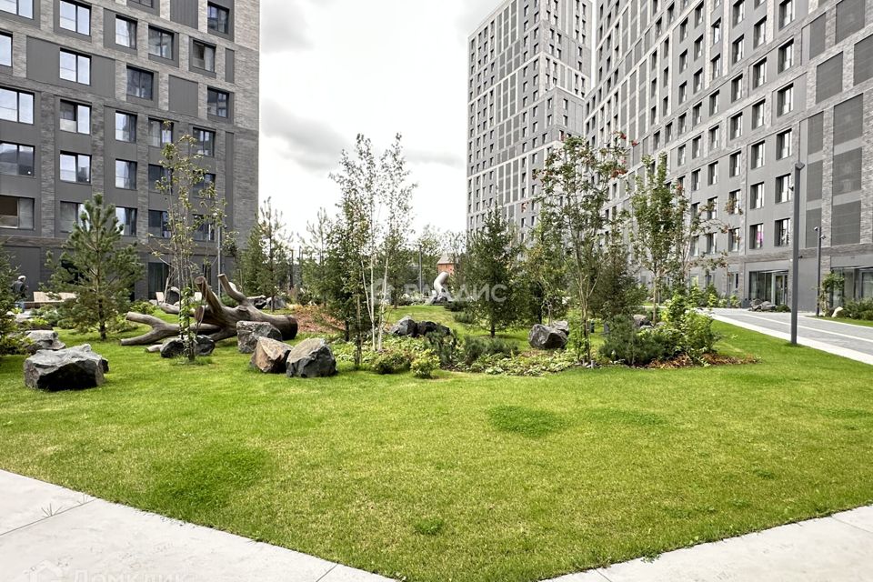 Продаётся 4-комнатная квартира, 157 м²