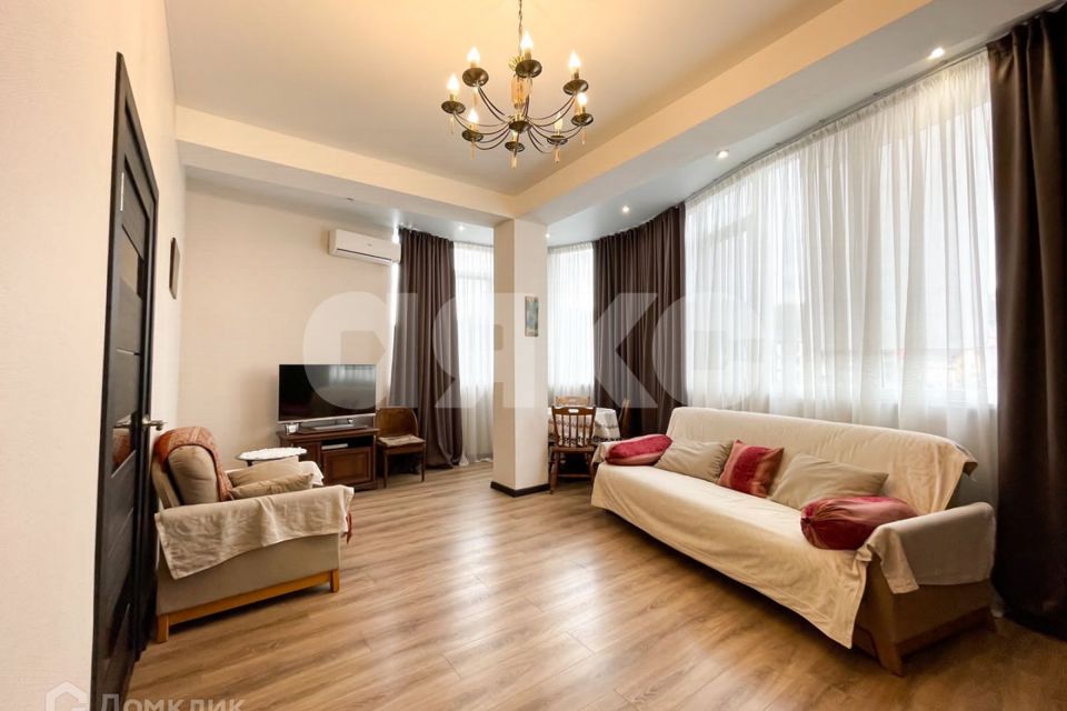 Продаётся 2-комнатная квартира, 59.7 м²