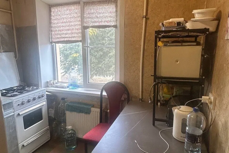 Продаётся 4-комнатная квартира, 62.8 м²