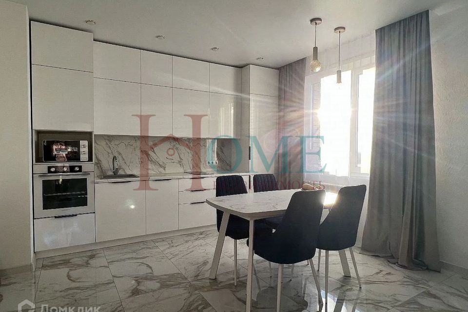 Сдаётся 2-комнатная квартира, 55 м²