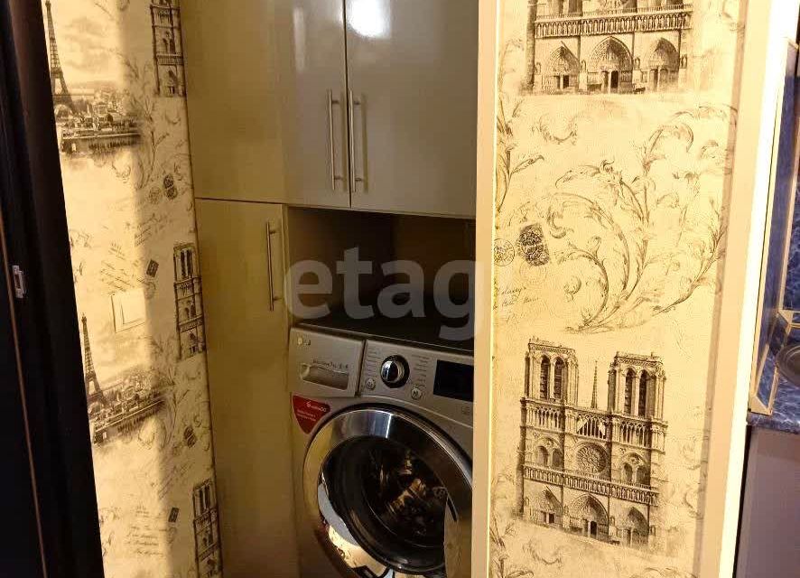 Продаётся 3-комнатная квартира, 57.9 м²