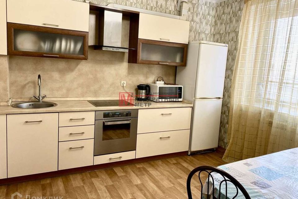 Сдаётся 2-комнатная квартира, 68 м²