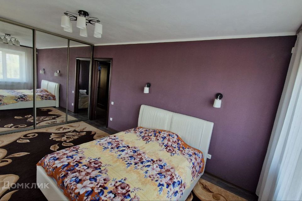 Продаётся 4-комнатная квартира, 76.6 м²