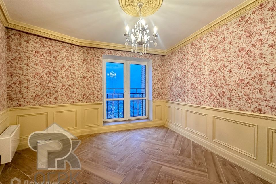 Продаётся 6-комнатная квартира, 158.7 м²