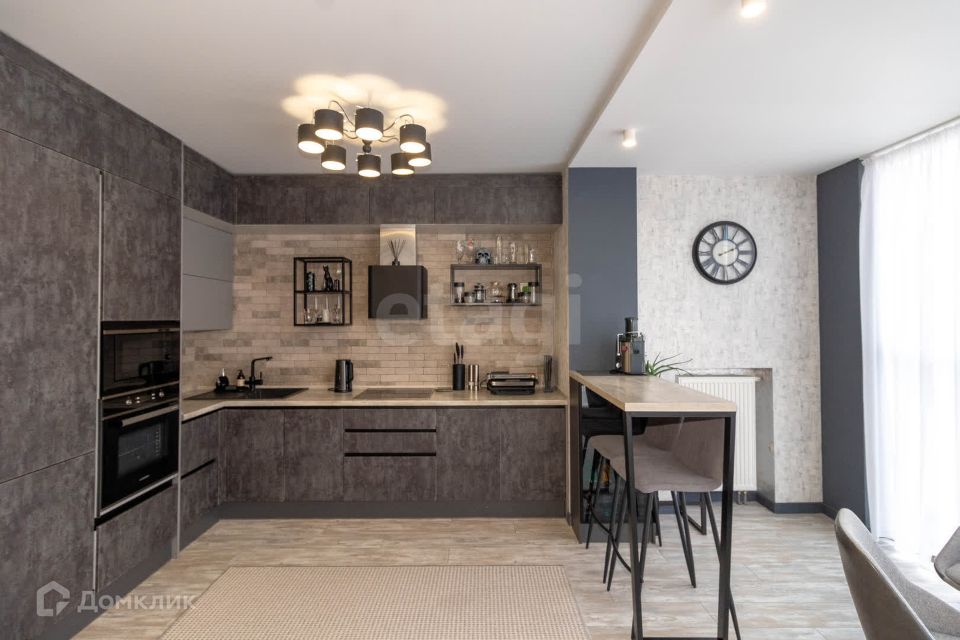 Сдаётся 2-комнатная квартира, 65.2 м²