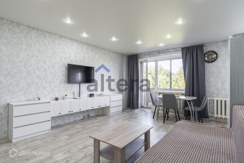 Продаётся 2-комнатная квартира, 42.8 м²