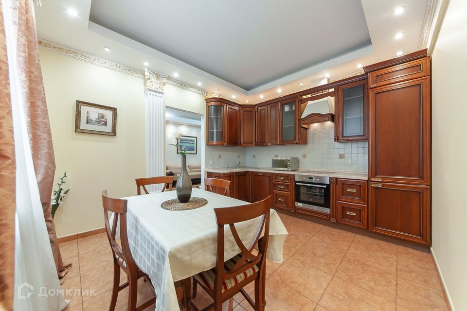 Сдаётся 3-комнатная квартира, 90 м²