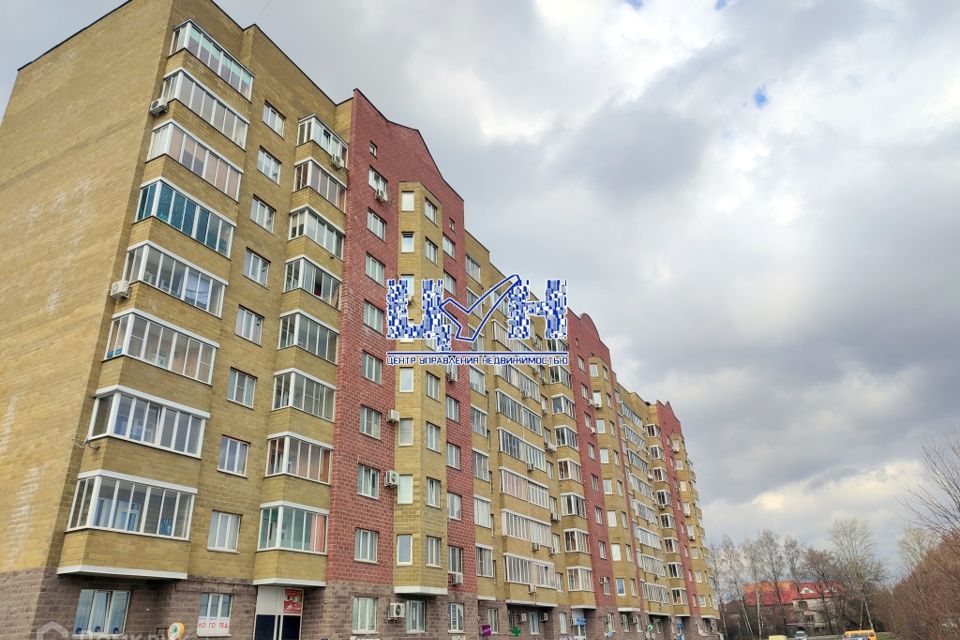 Продаётся 3-комнатная квартира, 111.7 м²