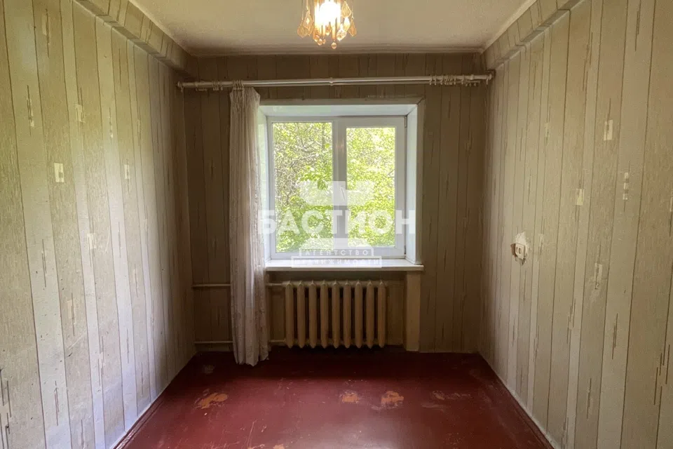 Продаётся 3-комнатная квартира, 48.4 м²