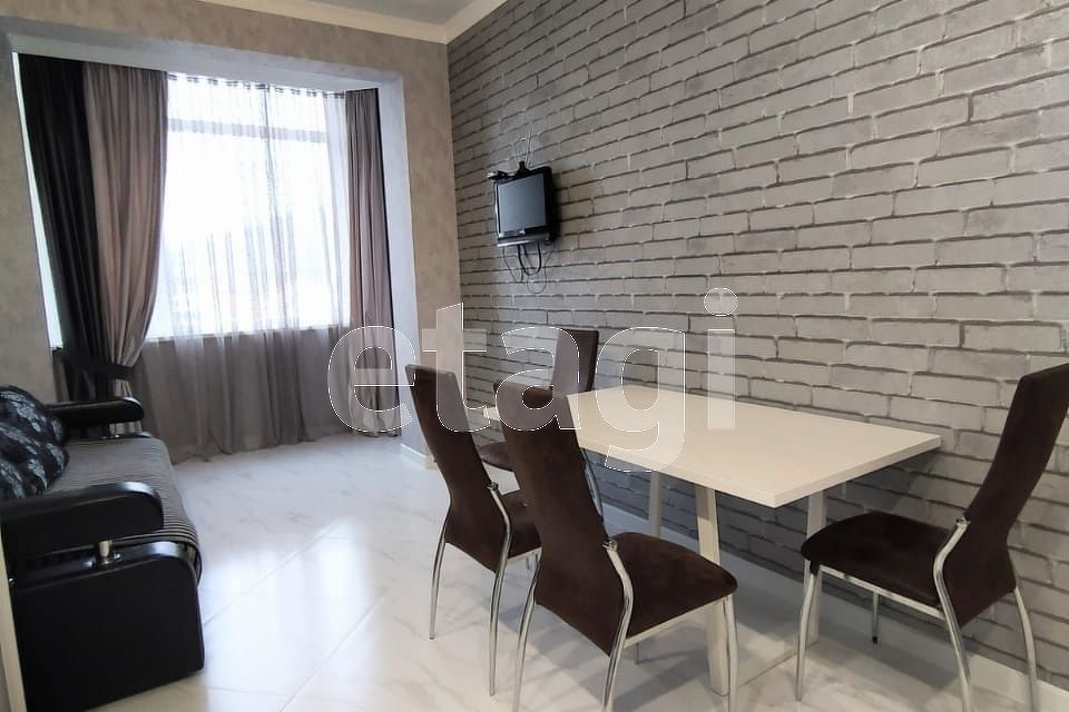 Продаётся 2-комнатная квартира, 49.5 м²