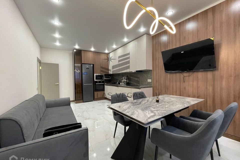 Сдаётся 4-комнатная квартира, 105 м²