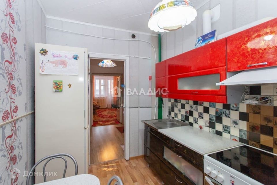 Продаётся 4-комнатная квартира, 72.8 м²