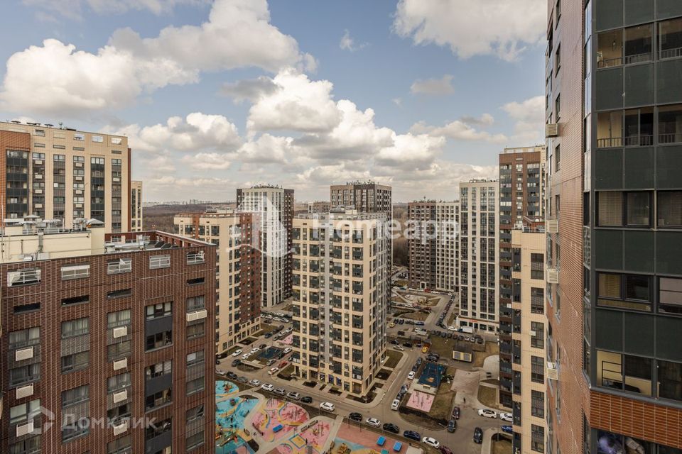Продаётся 4-комнатная квартира, 96.8 м²