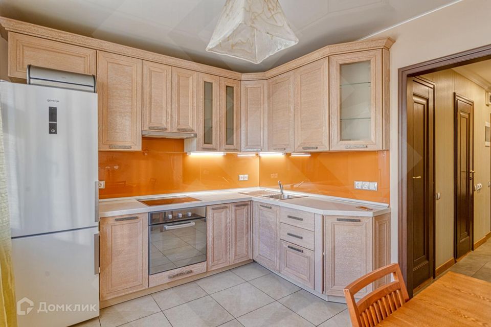 Продаётся 4-комнатная квартира, 95 м²