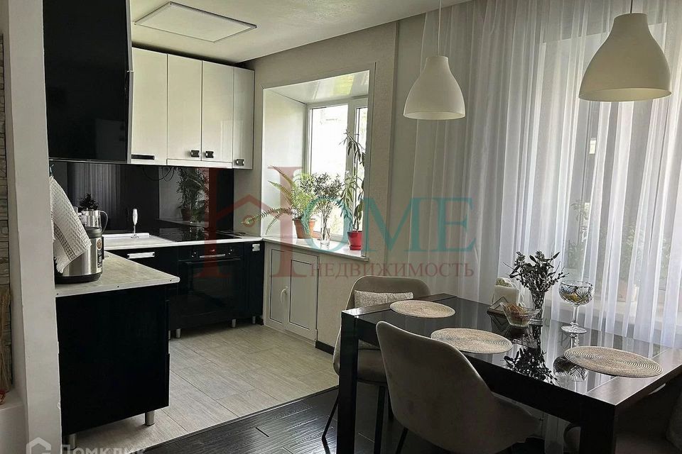 Сдаётся 3-комнатная квартира, 56.3 м²