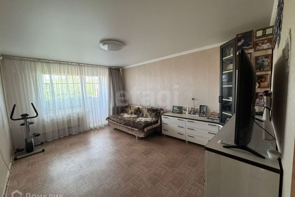 Продаётся 3-комнатная квартира, 57.3 м²