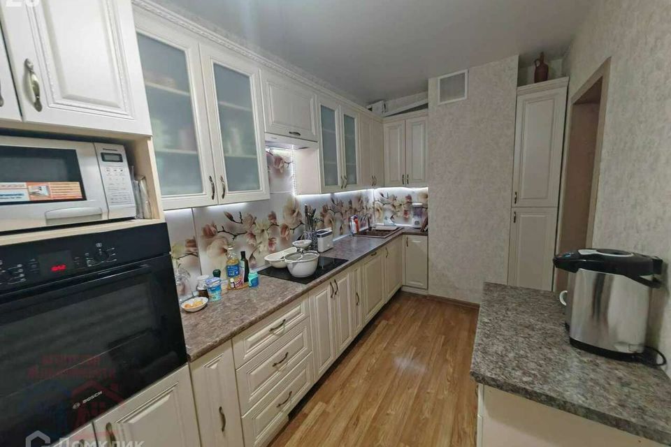 Продаётся 2-комнатная квартира, 69.8 м²