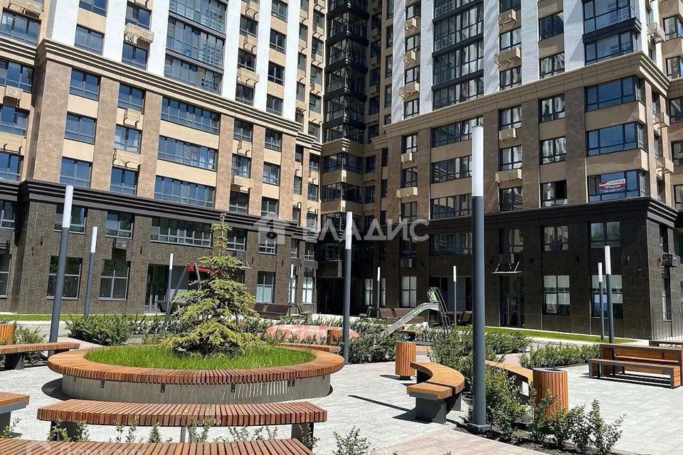 Продаётся 1-комнатная квартира, 41.2 м²