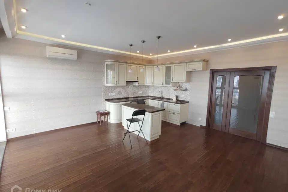 Продаётся 2-комнатная квартира, 94.7 м²