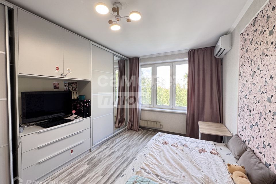 Продаётся 3-комнатная квартира, 58.3 м²