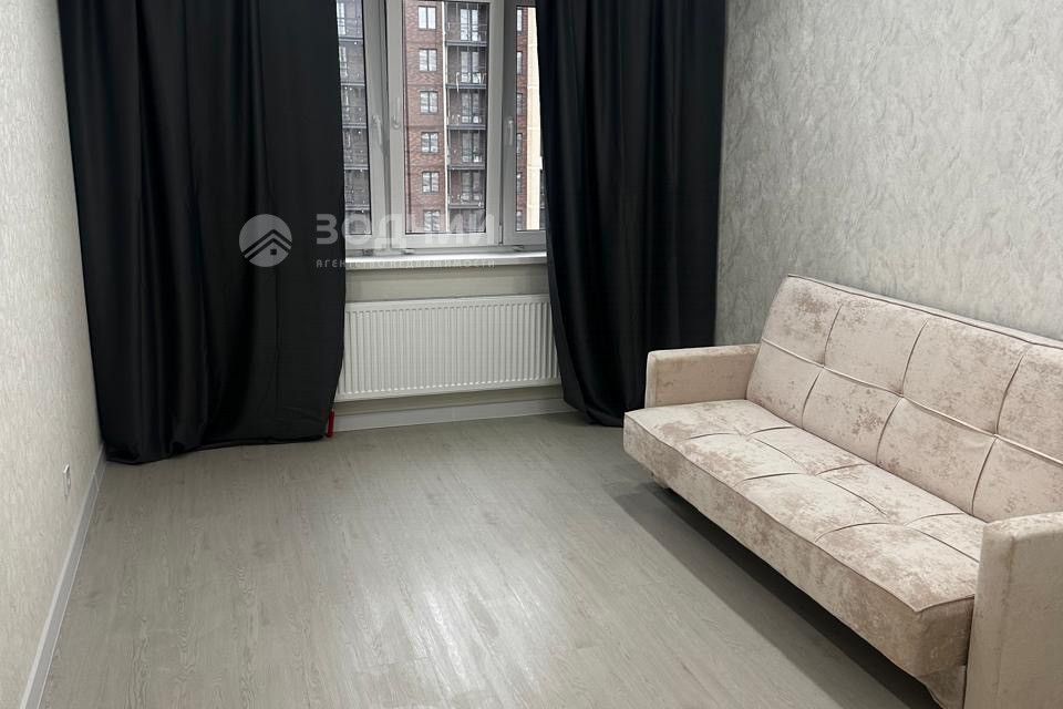 Сдаётся 1-комнатная квартира, 42 м²