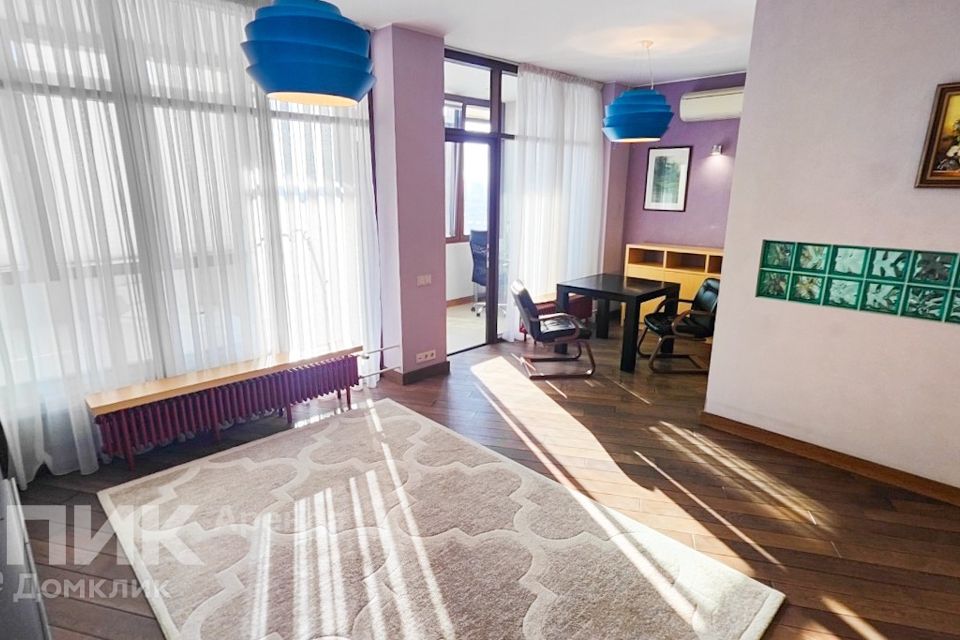 Сдаётся 1-комнатная квартира, 60 м²