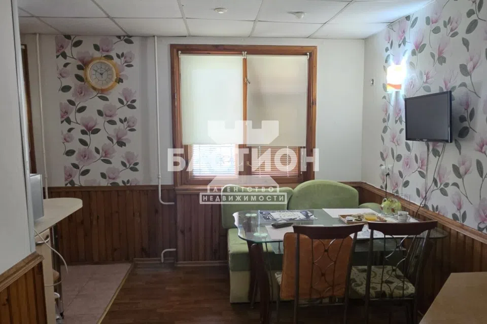 Продаётся 4-комнатная квартира, 66.8 м²