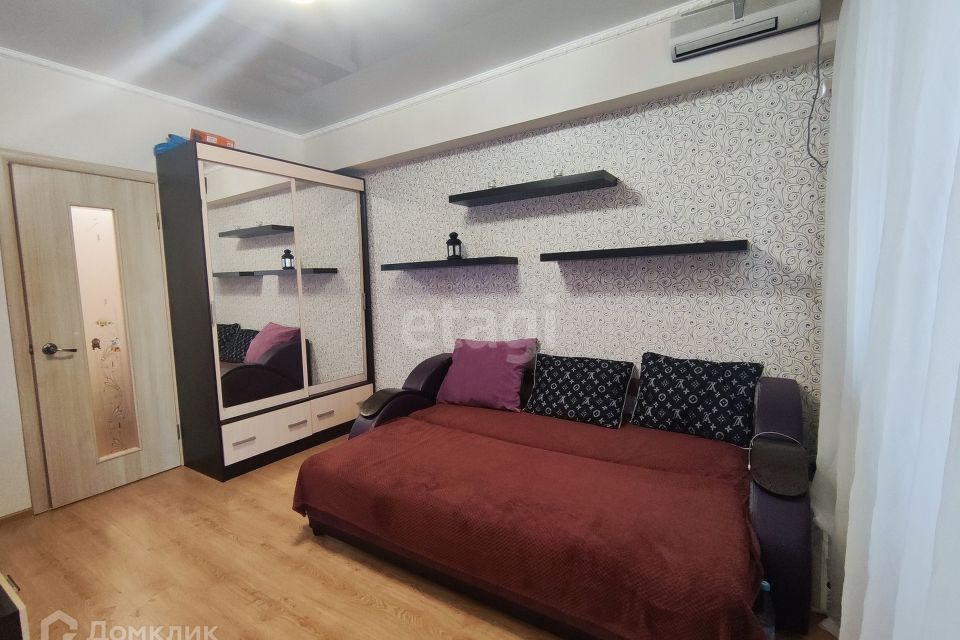 Продаётся 1-комнатная квартира, 43 м²