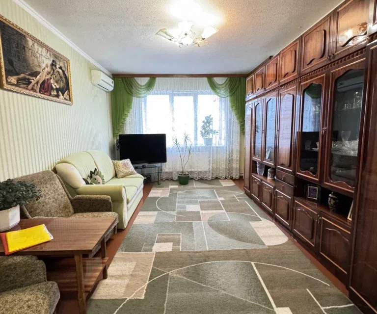 Продаётся 3-комнатная квартира, 74 м²