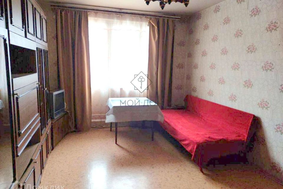 Продаётся 1-комнатная квартира, 37.8 м²