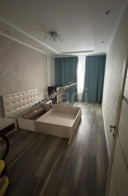 Сдаётся 2-комнатная квартира, 62.6 м²