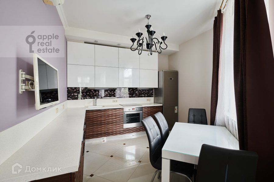 Сдаётся 2-комнатная квартира, 80 м²