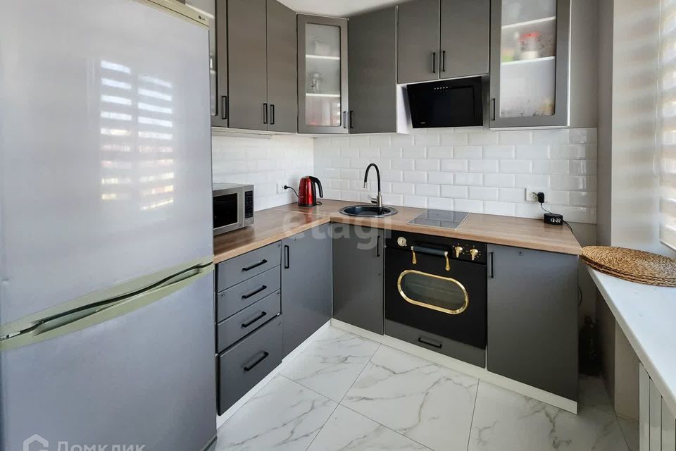 Продаётся 3-комнатная квартира, 60.9 м²