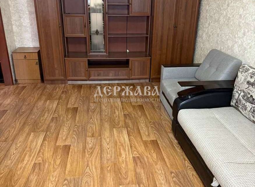 Сдаётся 1-комнатная квартира, 40 м²