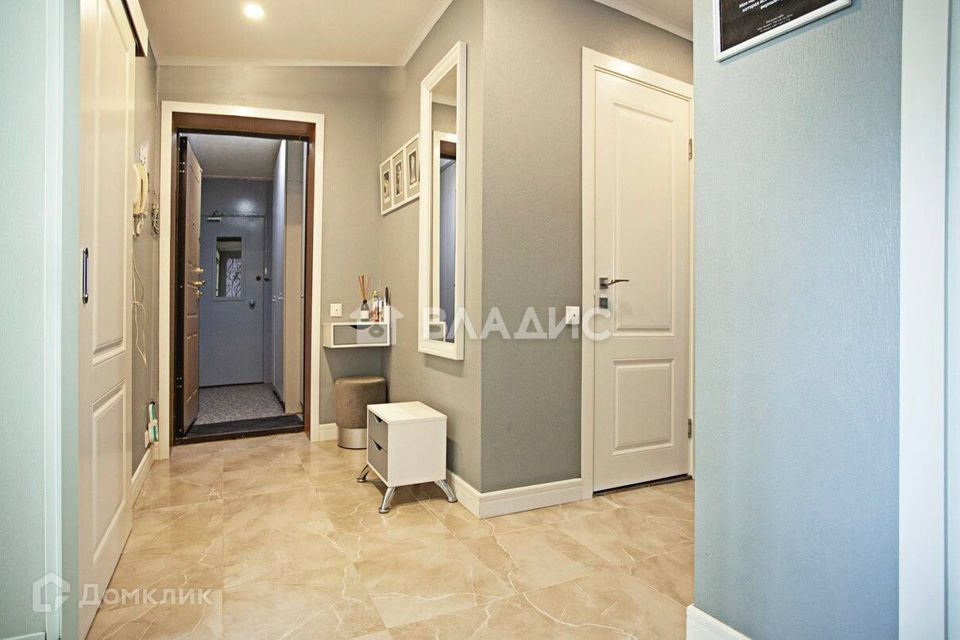 Продаётся 4-комнатная квартира, 72.2 м²