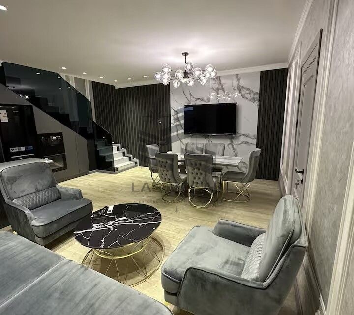 Сдаётся 3-комнатная квартира, 154 м²
